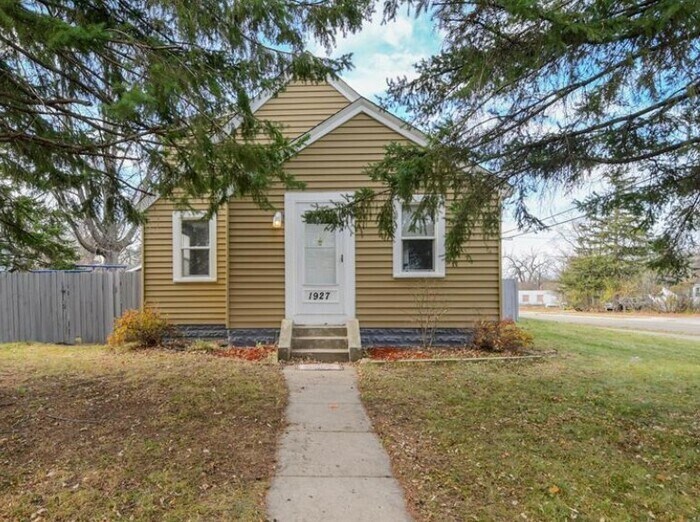 1927 Birmingham St in St. Paul, MN - Building Photo