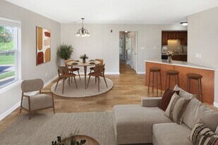 284 Stonewall Creek Dr in Dardenne Prairie, MO - Building Photo