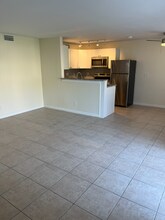 1870 Agora Cir SE in Palm Bay, FL - Foto de edificio - Building Photo