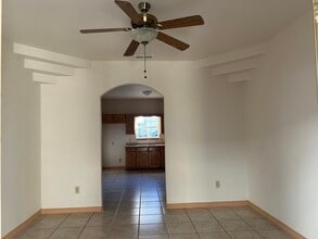2903 S Martin Ave in Laredo, TX - Building Photo - Building Photo