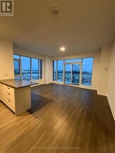 40 Lagerfeld Dr in Brampton, ON - Building Photo - Building Photo