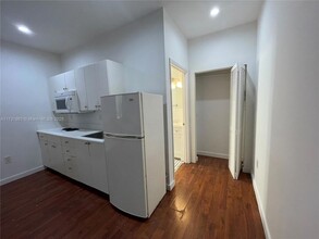 1345 Pennsylvania Ave, Unit 3 in Miami Beach, FL - Building Photo - Building Photo