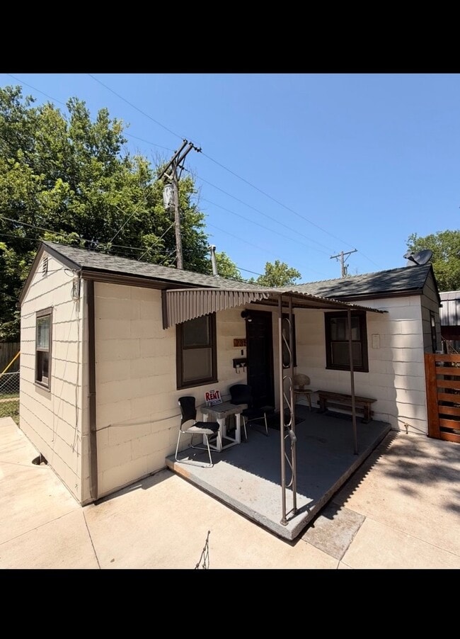 property at 235 S Vine St