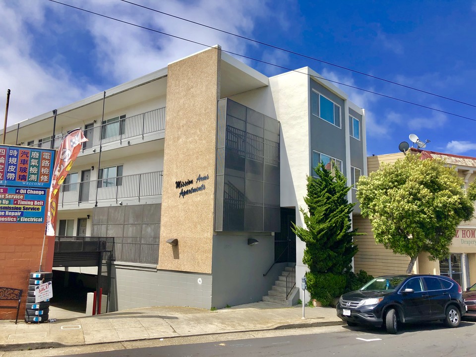 Mission Arms Apartments in Daly City, CA - Building Photo