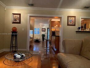 10841 SW 67th Dr in Miami, FL - Building Photo - Building Photo