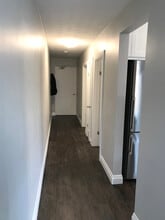 273 Lakeshore Rd E in Mississauga, ON - Building Photo - Building Photo