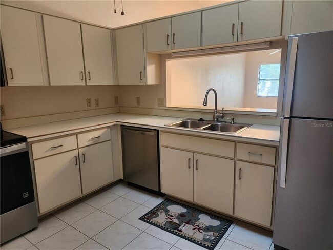 1537 Lynda Ln in Dunedin, FL - Building Photo - Building Photo