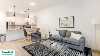 650 E Sycamore St in Denton, TX - Building Photo