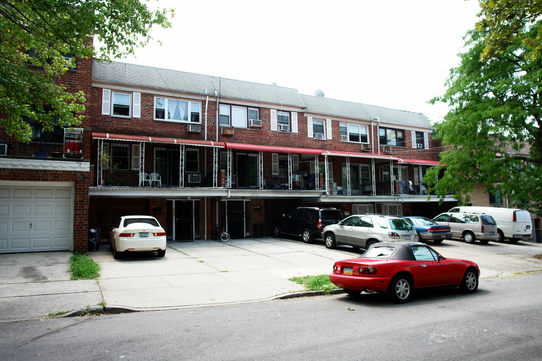 14484-14490 37th Ave in Flushing, NY - Building Photo