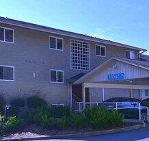 26325 Illinois Ave NE in Kingston, WA - Building Photo