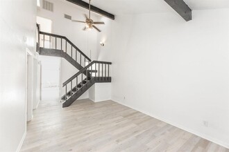 12811 Carvel Ln in Houston, TX - Building Photo - Building Photo