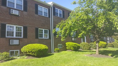 Wynfair House Apartments in Hatboro, PA - Building Photo - Building Photo