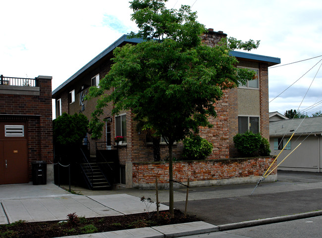 Kari Apartments in Seattle, WA - Building Photo - Building Photo