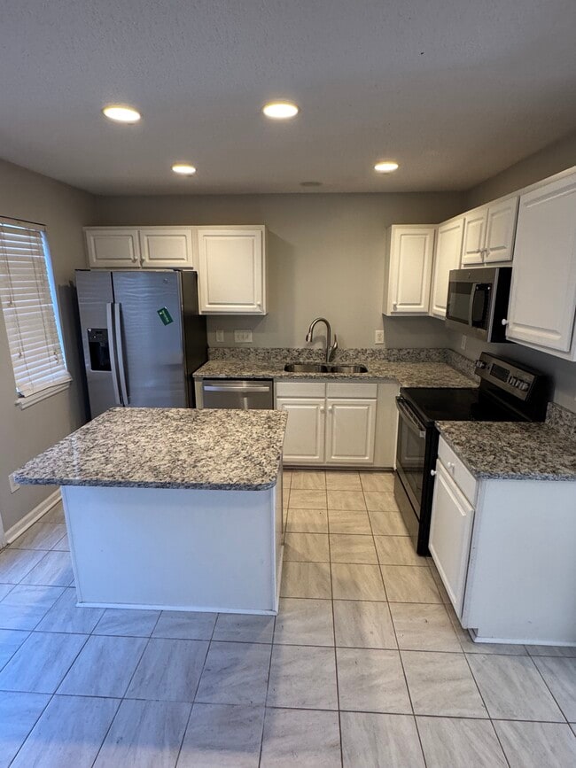 3335 Kensington Pl in Winston-Salem, NC - Building Photo - Building Photo