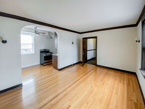 3620 N Marshfield Ave, Unit 2A in Chicago, IL - Foto de edificio - Building Photo