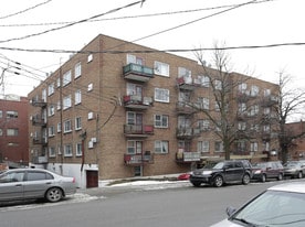 4700 Bourret in Montréal, QC - Building Photo