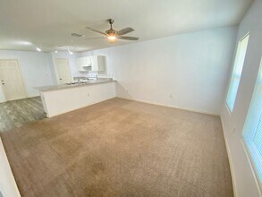 204 Gladiola Ct in Poinciana, FL - Building Photo - Building Photo