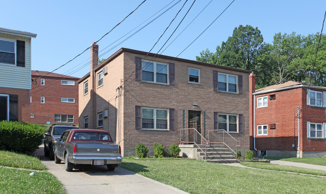 3117 Westbrook Dr in Cincinnati, OH - Foto de edificio - Building Photo