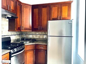 361 Hoyt St in Brooklyn, NY - Building Photo - Building Photo