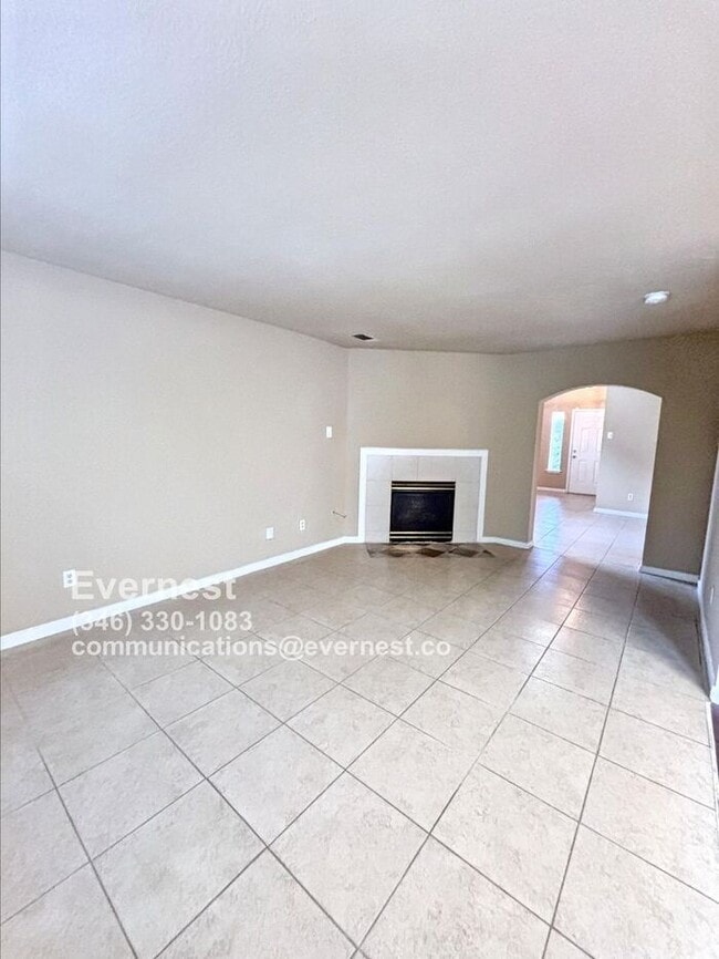 19402 Sandy Woods Dr in Tomball, TX - Building Photo - Building Photo