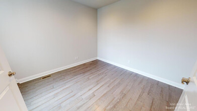 3010 N Spurway Dr in Ann Arbor, MI - Building Photo - Building Photo