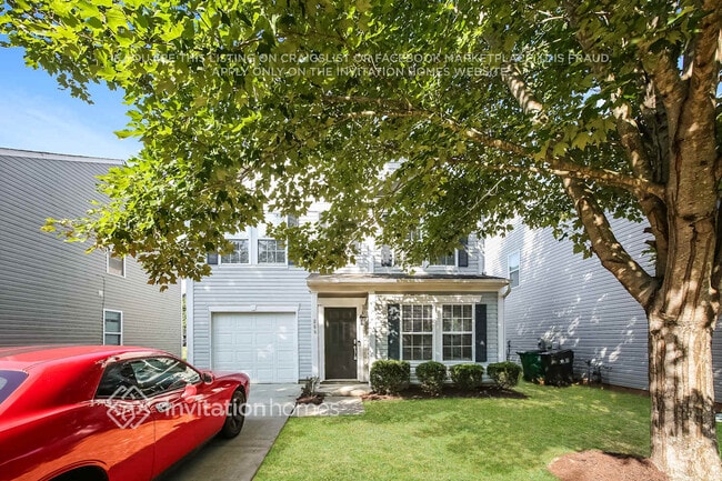 property at 866 Plaza Walk Dr