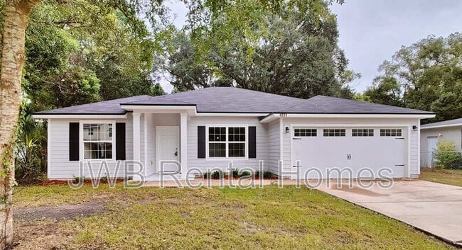 8231 Hewitt St in Jacksonville, FL - Building Photo - Building Photo