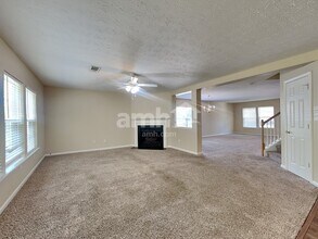 574 Leaflet Ives Dr in Lawrenceville, GA - Building Photo - Building Photo
