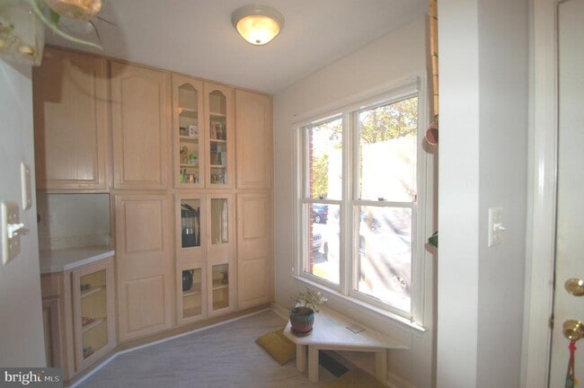 539 Tschiffely Square Rd in Gaithersburg, MD - Building Photo - Building Photo