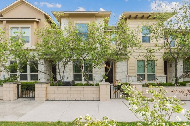 property at 6814 E Riverside Dr