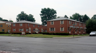 Market Townhouses Apartments