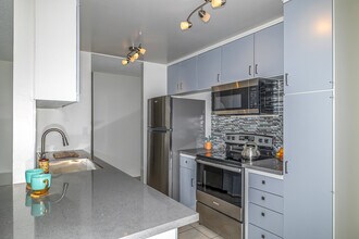 Summerwood Park Apartments in Torrance, CA - Building Photo - Interior Photo