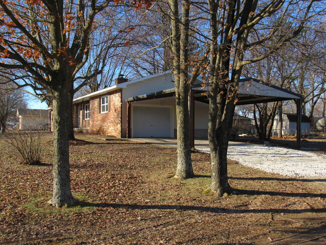 property at 319 Ash Dr