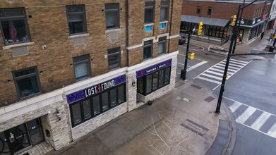 Carlisle Square in St Catharines, ON - Building Photo - Building Photo