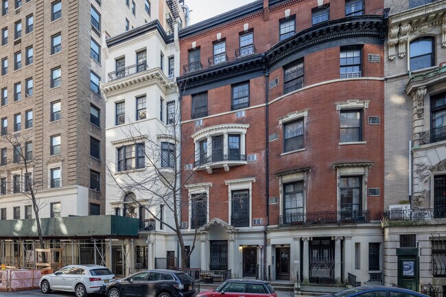 318 W 108th St in New York, NY - Building Photo - Building Photo