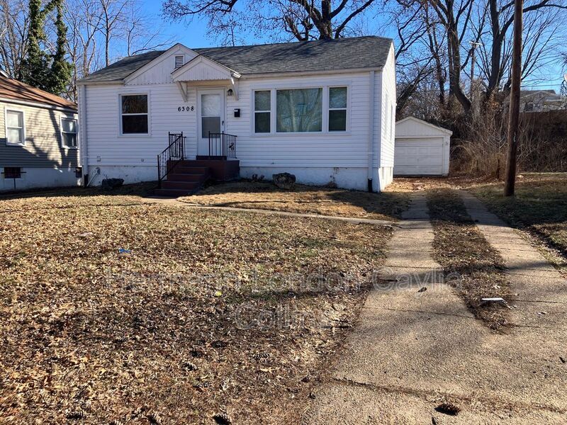 6308 Everett Dr in Berkeley, MO - Building Photo