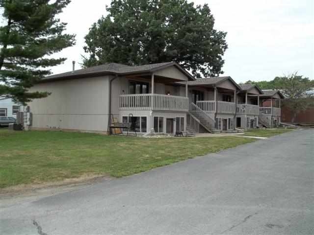 1022 S Pioneer St in Davenport, IA - Foto de edificio