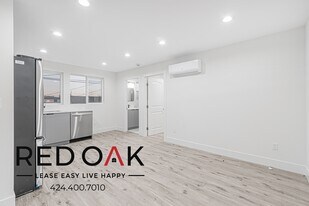 138 W 93rd St in Los Angeles, CA - Building Photo