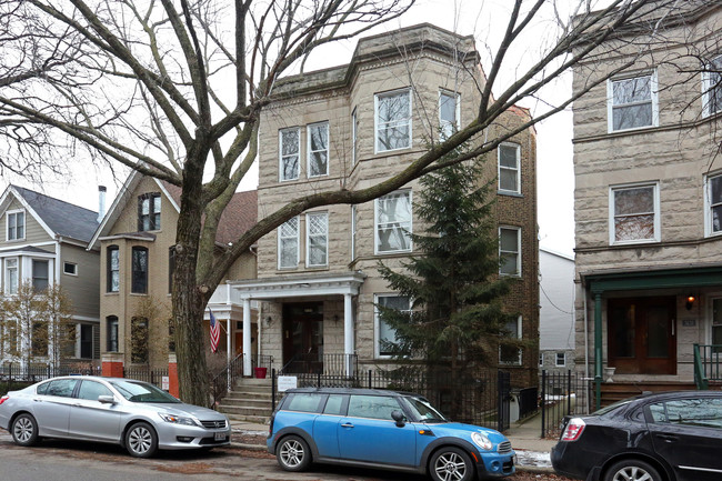 3135 N. Clifton Avenue Apartments in Chicago, IL - Building Photo - Building Photo