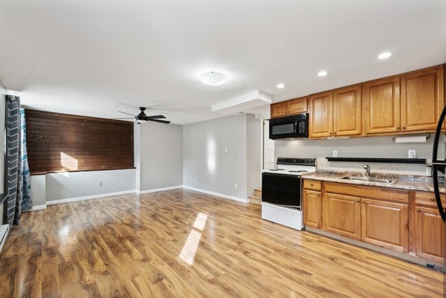 property at 9608 Frankstown Rd
