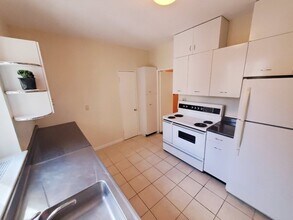 575 Washington St in Brookline, MA - Building Photo - Building Photo