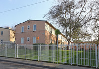 Century Group Apartments in Los Angeles, CA - Foto de edificio - Building Photo