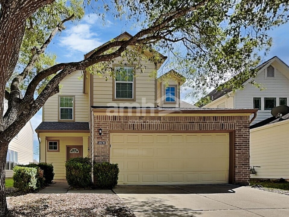 26139 Flinton Dr in Richmond, TX - Foto de edificio