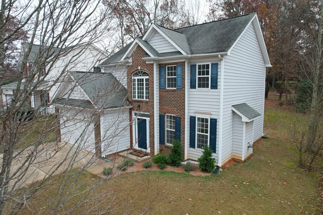 7528 Grabill Dr in Charlotte, NC - Building Photo