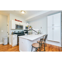 148 Bremen St, Unit 1 in Boston, MA - Building Photo - Building Photo