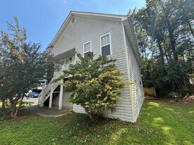 4320 McClelland Dr in Wilmington, NC - Building Photo