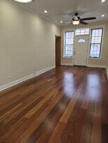 2755 W Augusta Blvd, Unit 3F in Chicago, IL - Building Photo