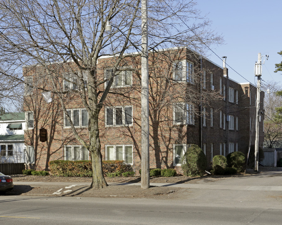 Cleveland Terrace Apartments in St. Paul, MN - Building Photo