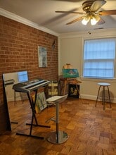 742 Quince Orchard Blvd, Unit T1 in Gaithersburg, MD - Foto de edificio - Building Photo