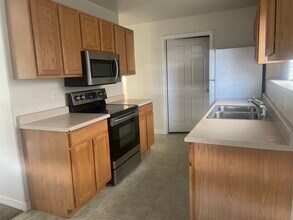 4012 Cheyenne St, Unit D in Cheyenne, WY - Building Photo - Building Photo